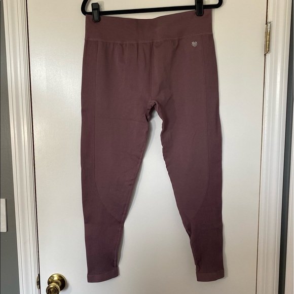 Forever 21 Pants - Forever 21 Plus Active Seamless High-Rise Legging in Purple
